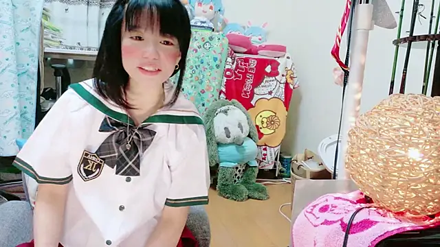 Snapshot of renapiyon8182 chatting on 02/28/25, 07:35 renapiyon8182 online show from 02/28/25, 07:35