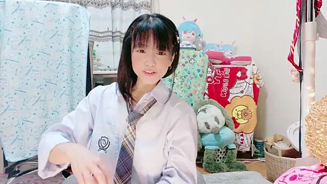 Snapshot of renapiyon8182 chatting on 03/06/25, 07:32 renapiyon8182 online show from 03/06/25, 07:32