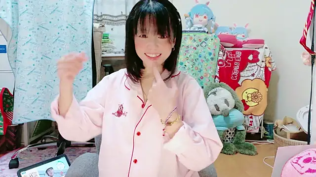 Snapshot of renapiyon8182 chatting on 03/07/25, 07:27 renapiyon8182 online show from 03/07/25, 07:27