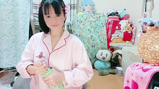 Snapshot of renapiyon8182 chatting on 09/29/25, 06:46 renapiyon8182 online show from 09/29/25, 06:46