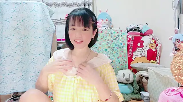 Snapshot of renapiyon8182 chatting on 10/01/25, 06:47 renapiyon8182 online show from 10/01/25, 06:47