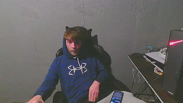 Snapshot of Superoz77 chatting on 01/11/25, 04:27 Superoz77 online show from 01/11/25, 04:27