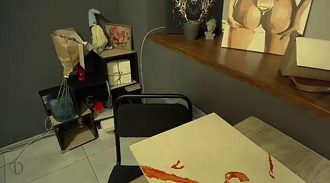 luxie milady online show from 02/11/25, 01:30