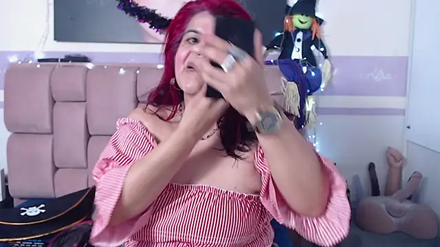 RoxetteMature online show from 10/28/25, 11:58