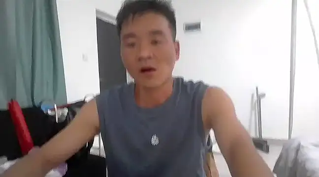 Snapshot of kisstoyousoon2024 chatting on 03/05/25, 08:42 kisstoyousoon2024 online show from 03/05/25, 08:42