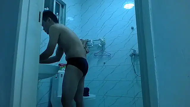 Snapshot of kisstoyousoon2024 chatting on 03/19/25, 10:42 kisstoyousoon2024 online show from 03/19/25, 10:42