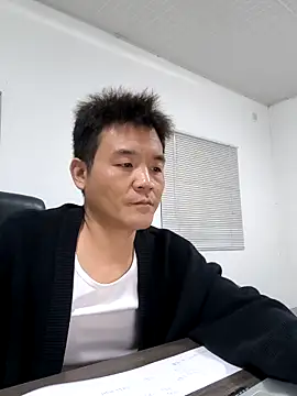 Snapshot of kisstoyousoon2024 chatting on 09/17/25, 07:37 kisstoyousoon2024 online show from 09/17/25, 07:37