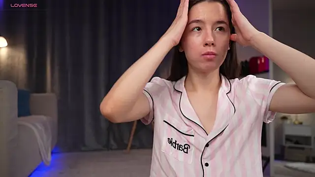 Amely Young online show from 10/12/25, 12:53