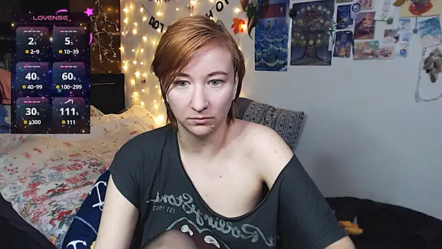 Snapshot of licentia__poetica chatting on 12/17/24, 05:15 licentia poetica online show from 12/17/24, 05:15