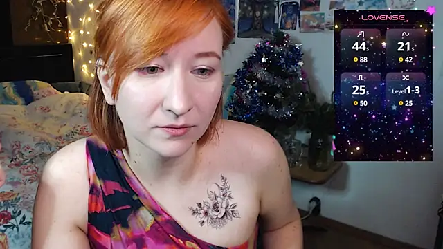 Snapshot of licentia__poetica chatting on 12/31/24, 10:45 licentia poetica online show from 12/31/24, 10:45