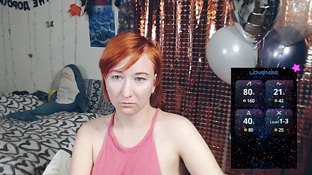 Snapshot of licentia__poetica chatting on 02/17/25, 02:53 licentia poetica online show from 02/17/25, 02:53