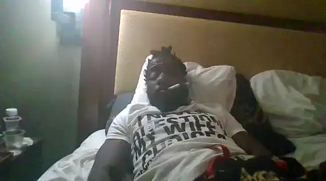 Snapshot of Mrbbc803 chatting on 03/04/25, 01:55 Mrbbc803 online show from 03/04/25, 01:55
