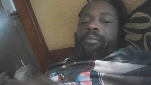 Snapshot of Mrbbc803 chatting on 09/30/25, 03:17 Mrbbc803 online show from 09/30/25, 03:17