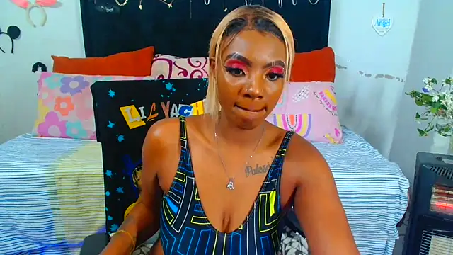 Snapshot of SAVAGExBOO chatting on 09/10/25, 09:48 SAVAGExBOO online show from 09/10/25, 09:48