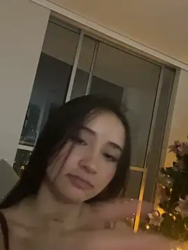 Snapshot of Angeeel_ chatting on 12/23/24, 07:06 Angeeel online show from 12/23/24, 07:06