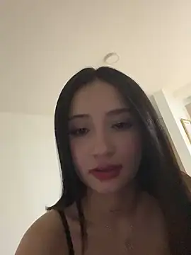 Snapshot of Angeeel_ chatting on 01/19/25, 05:05 Angeeel online show from 01/19/25, 05:05