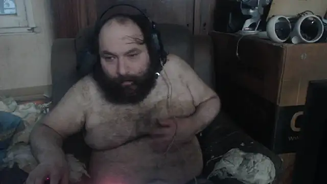 Snapshot of hairyhulk chatting on 01/21/25, 09:57 hairyhulk online show from 01/21/25, 09:57