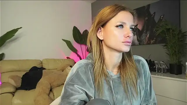 SweetBlondy35 online show from 11/14/25, 05:55