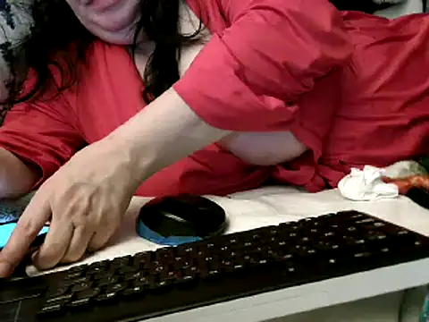 Snapshot of WHITEDAROSE chatting on 01/20/25, 05:27 WHITEDAROSE online show from 01/20/25, 05:27