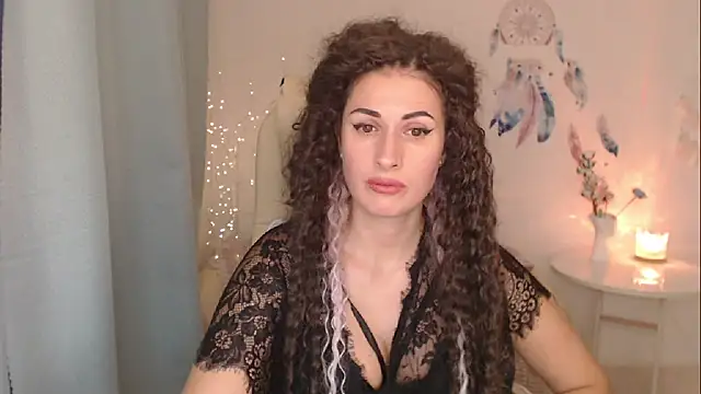 Snapshot of MaryMalory11 chatting on 12/09/24, 02:06 MaryMalory11 online show from 12/09/24, 02:06