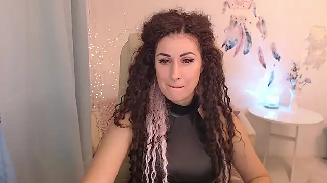 Snapshot of MaryMalory11 chatting on 12/12/24, 03:59 MaryMalory11 online show from 12/12/24, 03:59