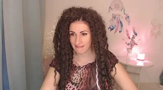 Snapshot of MaryMalory11 chatting on 12/19/24, 03:52 MaryMalory11 online show from 12/19/24, 03:52