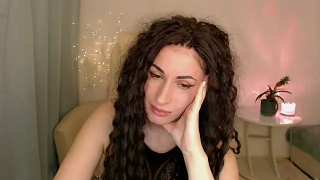Snapshot of MaryMalory11 chatting on 03/16/25, 07:49 MaryMalory11 online show from 03/16/25, 07:49