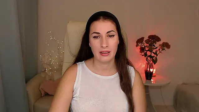 Snapshot of MaryMalory11 chatting on 10/01/25, 03:18 MaryMalory11 online show from 10/01/25, 03:18