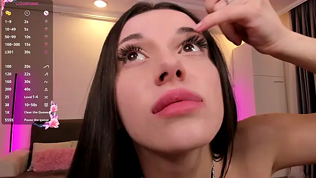 SweetAmeliaaa online show from 10/07/25, 07:22