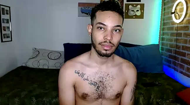 Snapshot of colinbrown chatting on 03/02/25, 01:16 colinbrown online show from 03/02/25, 01:16