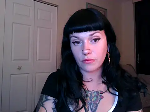 Snapshot of Marcelinegoddess chatting on 12/10/24, 04:13 Marcelinegoddess online show from 12/10/24, 04:13