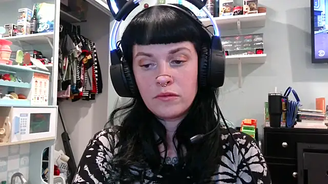 Snapshot of Marcelinegoddess chatting on 02/03/25, 04:14 Marcelinegoddess online show from 02/03/25, 04:14