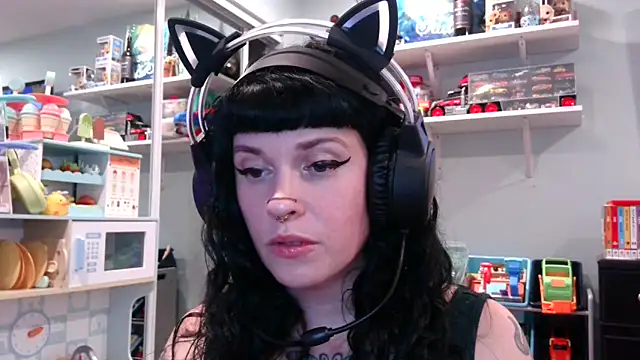 Snapshot of Marcelinegoddess chatting on 02/28/25, 04:21 Marcelinegoddess online show from 02/28/25, 04:21