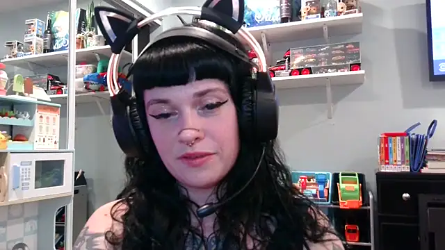 Snapshot of Marcelinegoddess chatting on 02/28/25, 07:37 Marcelinegoddess online show from 02/28/25, 07:37