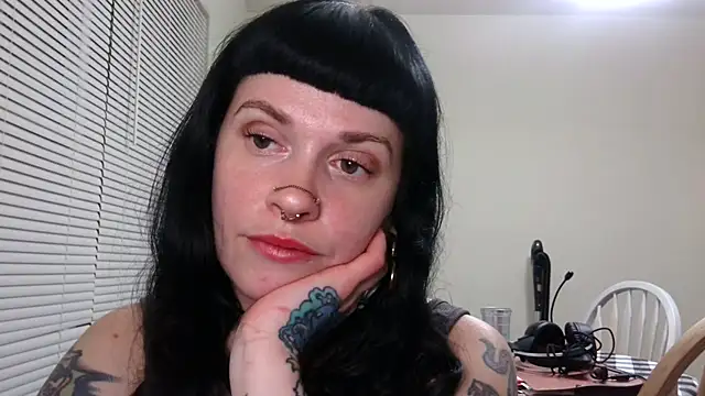 Snapshot of Marcelinegoddess chatting on 03/13/25, 03:33 Marcelinegoddess online show from 03/13/25, 03:33