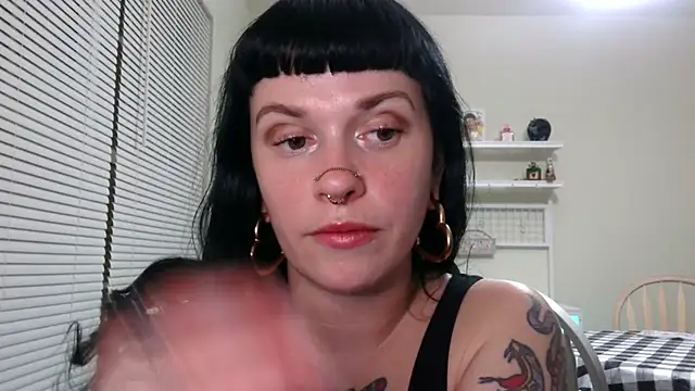 Snapshot of Marcelinegoddess chatting on 03/17/25, 02:52 Marcelinegoddess online show from 03/17/25, 02:52