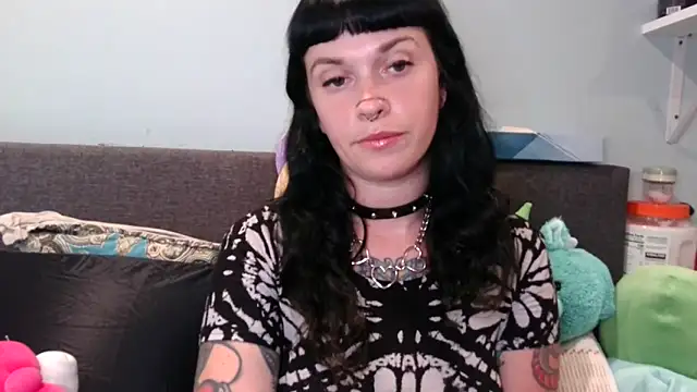 Snapshot of Marcelinegoddess chatting on 09/17/25, 04:30 Marcelinegoddess online show from 09/17/25, 04:30