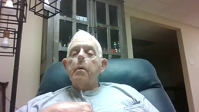 Snapshot of bootlegmanz chatting on 09/24/25, 01:09 bootlegmanz online show from 09/24/25, 01:09