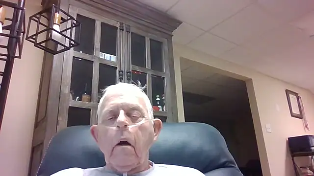 Snapshot of bootlegmanz chatting on 10/01/25, 08:04 bootlegmanz online show from 10/01/25, 08:04