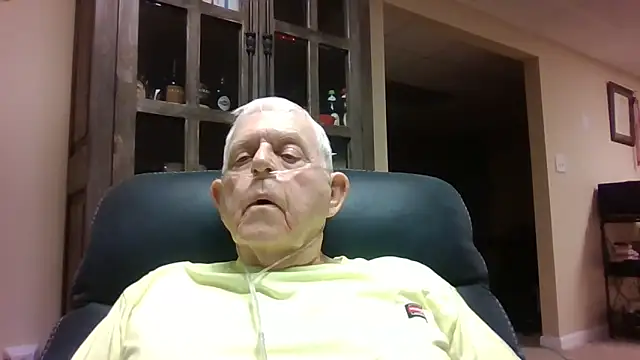 Snapshot of bootlegmanz chatting on 10/03/25, 02:14 bootlegmanz online show from 10/03/25, 02:14