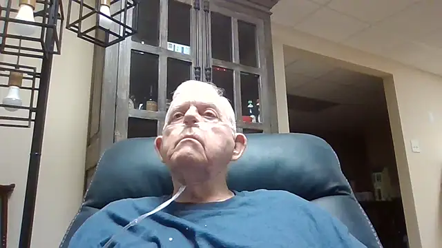 Snapshot of bootlegmanz chatting on 10/07/25, 12:46 bootlegmanz online show from 10/07/25, 12:46