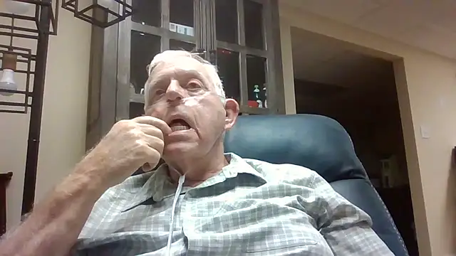 Snapshot of bootlegmanz chatting on 10/08/25, 04:48 bootlegmanz online show from 10/08/25, 04:48