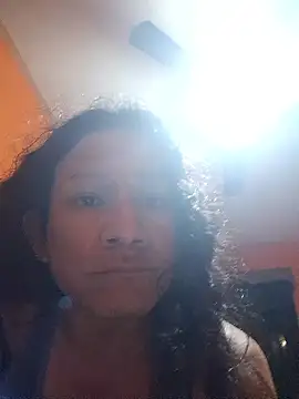 miicheele32 online show from 10/12/25, 07:40