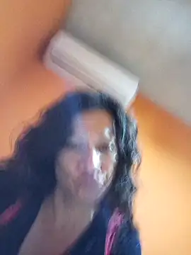 miicheele32 online show from 11/17/25, 11:16