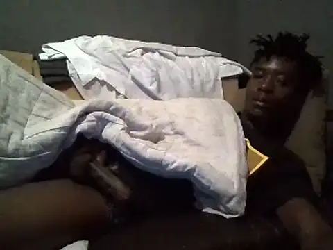 Snapshot of SmallGoodNutts chatting on 02/04/25, 02:39 SmallGoodNutts online show from 02/04/25, 02:39