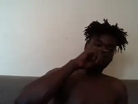 Snapshot of SmallGoodNutts chatting on 02/07/25, 04:24 SmallGoodNutts online show from 02/07/25, 04:24