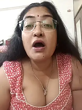 LAVERNIYA  online show from 10/17/25, 08:28