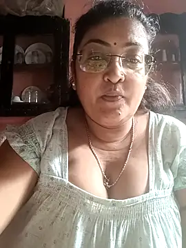 LAVERNIYA  online show from 11/02/25, 05:54