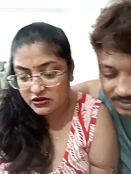 LAVERNIYA  online show from 11/08/25, 06:51