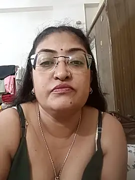 LAVERNIYA  online show from 11/16/25, 07:19